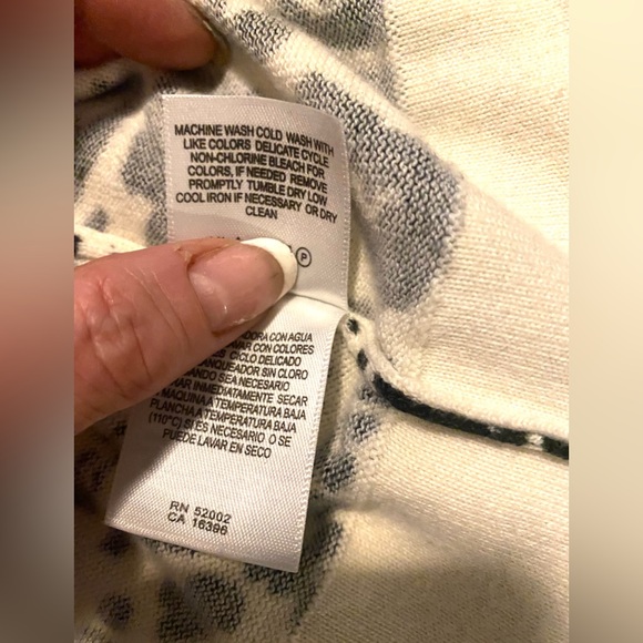 Liz Claiborne Leopard Print Women's cardigan sweater too Size L - Picture 8 of 8